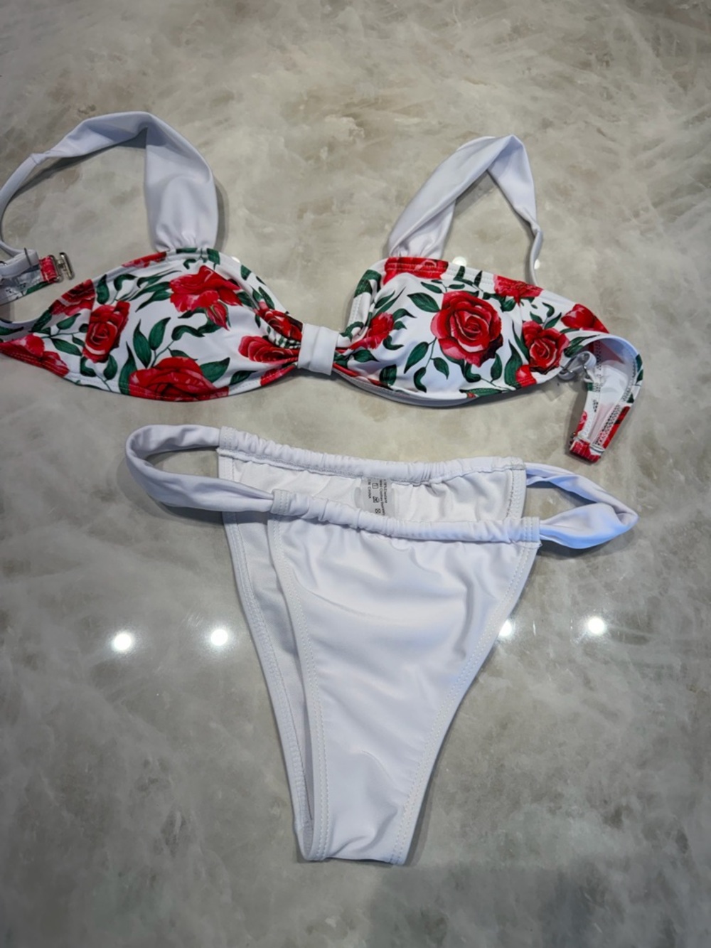 White & Red Rose Print Women's Bikini Set